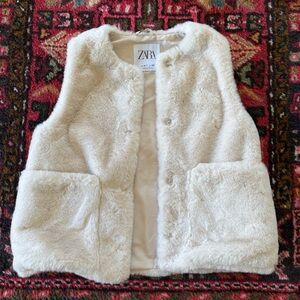 NWT Zara Kids Ivory Faux Fur Vest size 6/7